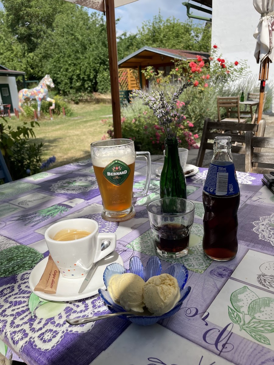 U Kone - Restaurace S Cukrarnou-2